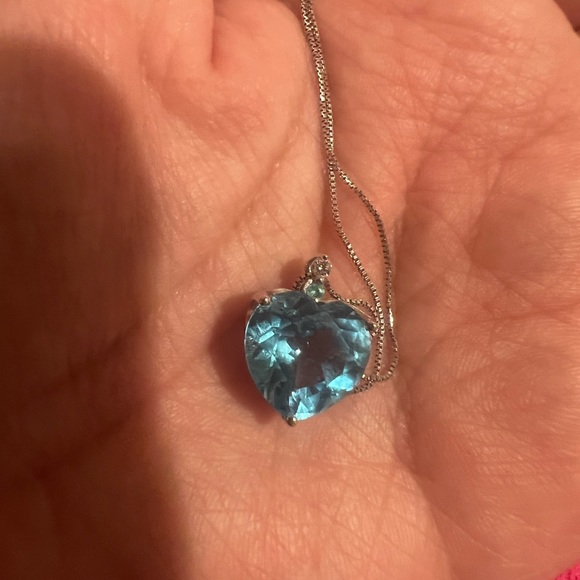 Pure topaz heart necklace in 18k white gold